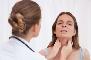 Признаки заболеваний щитовидной железы у женщин