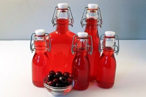 Клюквенная настойка на самогоне