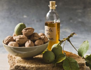 Чем полезно масло грецкого ореха?