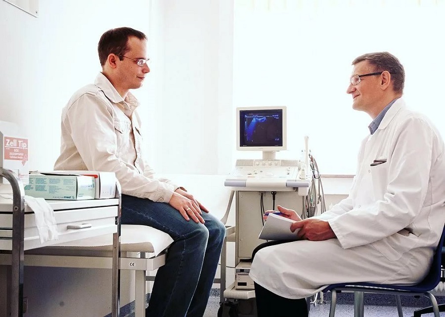 С какого возраста нужно посещать клинику урологии?