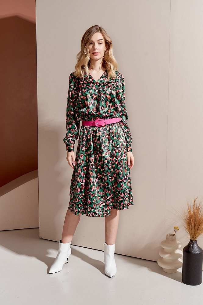 Модная женская одежда