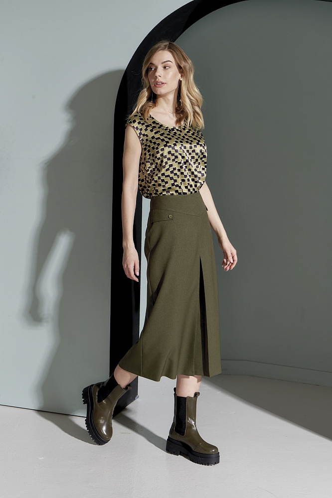 Модная женская одежда