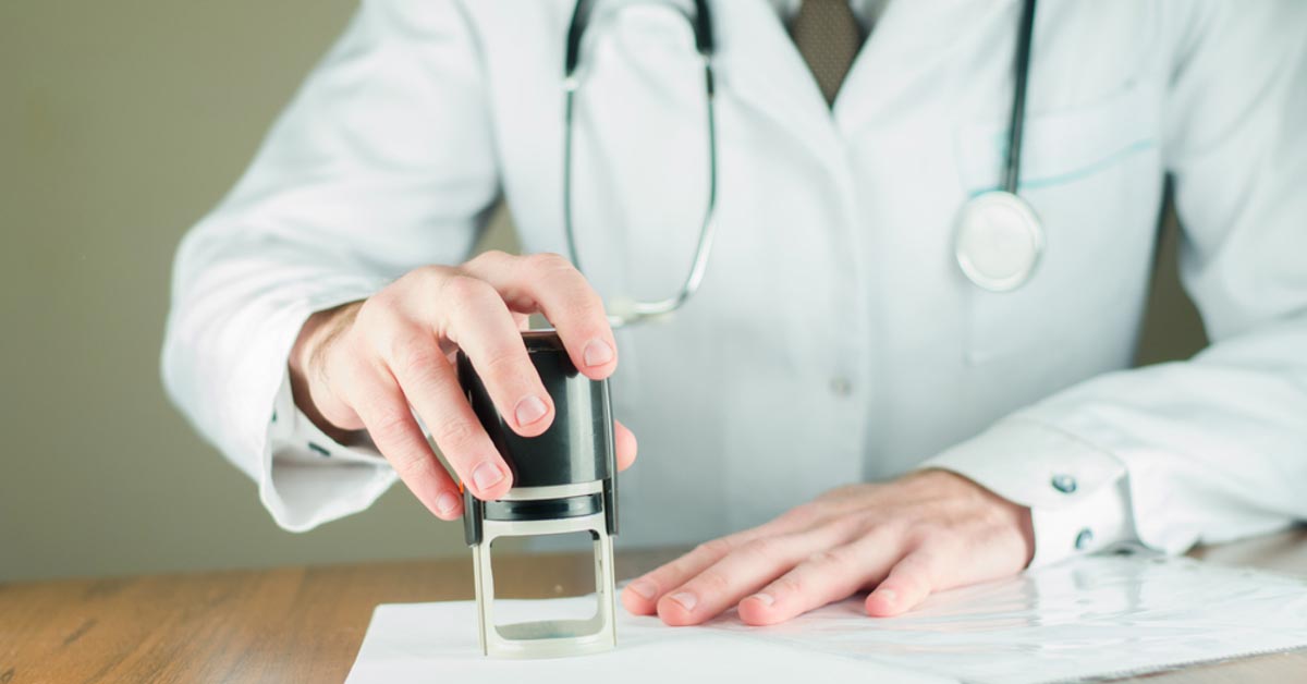 Справка из травмпункта: плюсы покупки