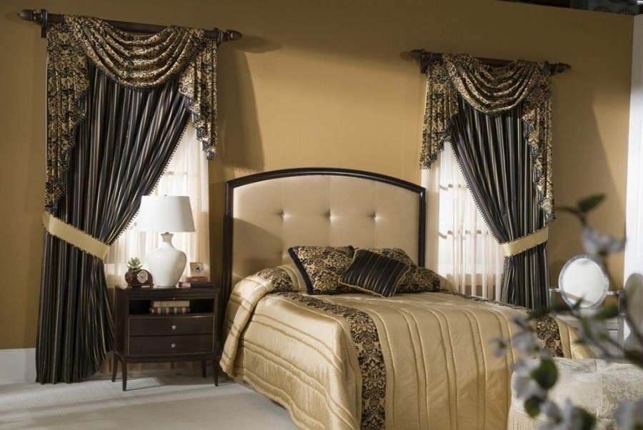 Шторы с ламбрекеном в спальню
