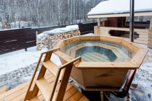 Достоинства банных чанов: Польза для здоровья и релаксации