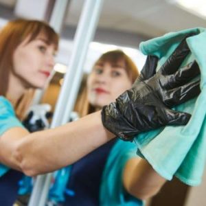 Преимущества клининга: Почему стоит доверить уборку профессионалам