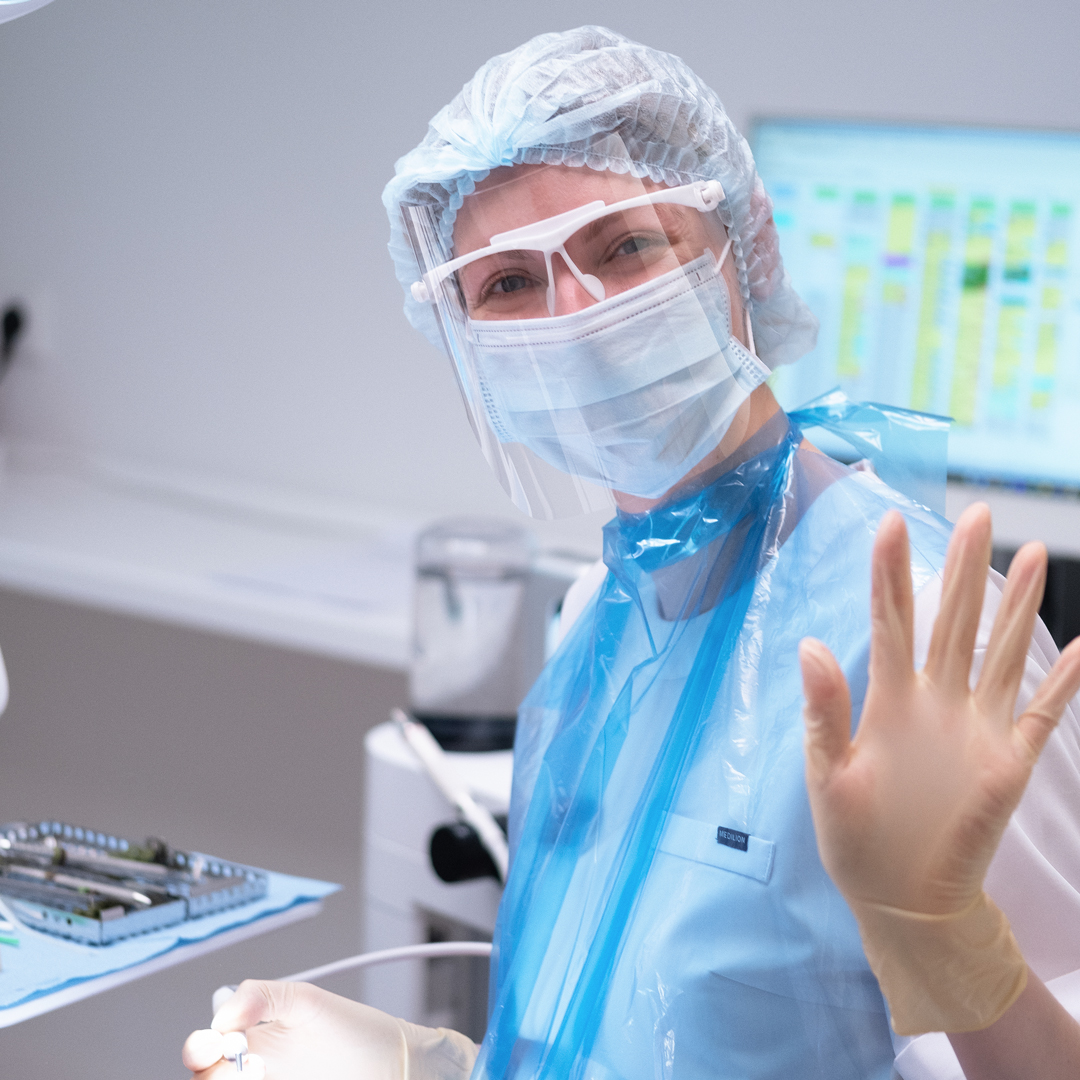 Пародонтологическая чистка зубов: важность и преимущества для здоровья полости рта