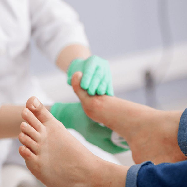 Основные услуги центров подологии