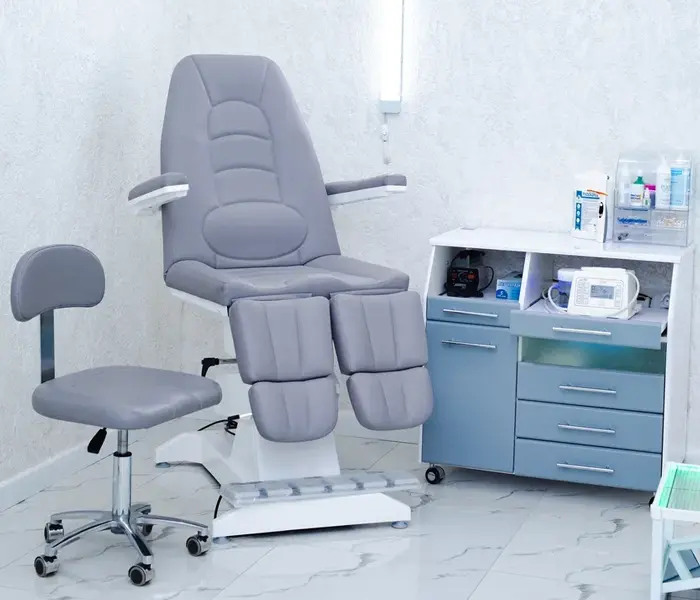 Профессиональное лечение стоп и ногтей