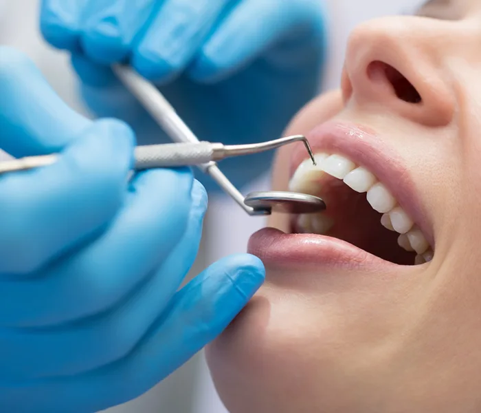 Улыбайтесь без комплексов - профессиональная помощь стоматолога рядом