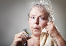 Приливы при климаксе у женщин: лечение народными средствами Приливы при климаксе - что это такое?