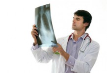 Оказание первой помощи при переломе ребер и дальнейшее лечение в домашних условиях Перелом ребер