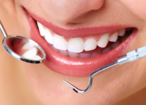 Как снять воспаление десен в домашних условиях: лечение народными средствами Как проявляется воспаление десен?