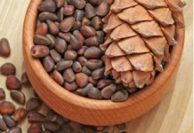 Несколько интересных рецептов настойки на кедровых орешках на спирту