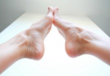 Плоскостопие у взрослых: признаки заболевания и лечение в домашних условиях Плоскостопие у взрослых