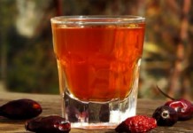 Настойки на самогоне в домашних условиях: рецепты и способы приема Рецепты быстрых настоек на самогоне