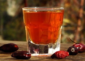 Настойки на самогоне в домашних условиях: рецепты и способы приема Рецепты быстрых настоек на самогоне