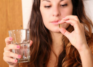 Рыбий жир: польза для женщин и его применение в народной медицине Полезен ли рыбий жир для женщин?