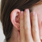 Как правильно сделать спиртовой компресс на ухо? Спиртовой компресс при заболеваниях ушей