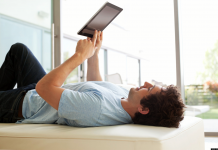 Где читать последние новости политики?