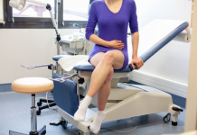 При каких симптомах нужно обратиться к гинекологу