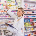 Как происходит обучение младшего фармацевта