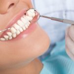 Лечение зубов и важность здоровой улыбки для красоты человека