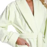 Махровый или хлопковый халат: какой материал выбрать?