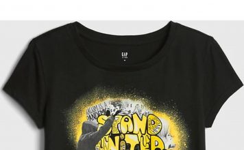 О правилах выбора платья для девочек