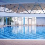 Как выбрать отель с крытым бассейном