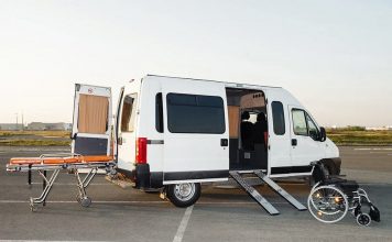 Перевозка лежачих больных в Москве