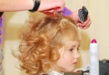 Как подготовить ребёнка к первому посещению парикмахерской