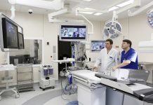 В каких случаях нужно обращаться в медицинский центр