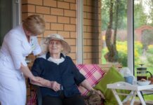 Как выбрать хороший дом престарелых