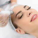 Лазерная чистка лица от Filllin: преимущества, риски и эффективность процедуры