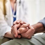 Помощь на дому: роль нарколога в лечении зависимости