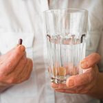 Вывод из запоя: Осознание, помощь и восстановление