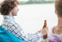 Как убедить алкоголика начать лечение: Важные шаги и советы