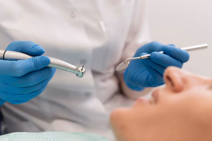 Как часто следует посещать стоматолога: Рекомендации для поддержания зубов