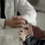 С чего начать вывод из запоя: первые шаги к выздоровлению