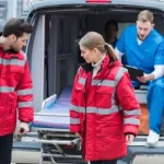 Перевозка лежачих больных — цены для комфорта в Москве