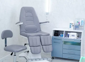 Профессиональное лечение стоп и ногтей