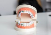 Улыбайтесь без комплексов — профессиональная помощь стоматолога рядом