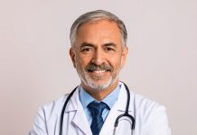 Дерматолог на Позняках и лазерное лечение грибка ногтей в Киеве — эффективное решение в клиниках Sensavi