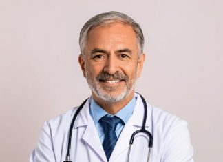 Дерматолог на Позняках и лазерное лечение грибка ногтей в Киеве — эффективное решение в клиниках Sensavi