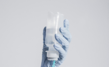 Когда обращаться в наркологическую клинику: важные моменты и признаки