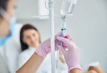 Как помочь близкому человеку выйти из запоя: Пошаговая инструкция и важные рекомендации для оказания эффективной поддержки