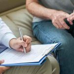 Забота о мужском здоровье в комфортной обстановке: Вызов уролога на дом – современное решение