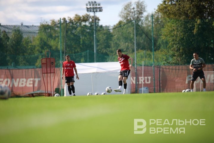 Почему «Спартак» — претендент на чемпионство и чего не хватает «Рубину»