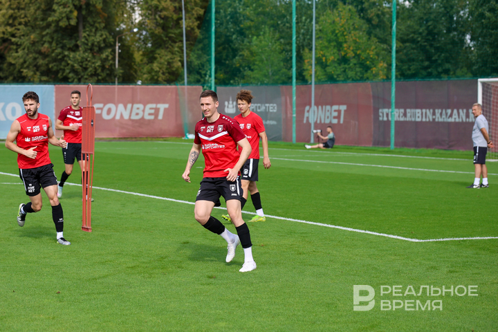 Почему «Спартак» — претендент на чемпионство и чего не хватает «Рубину»